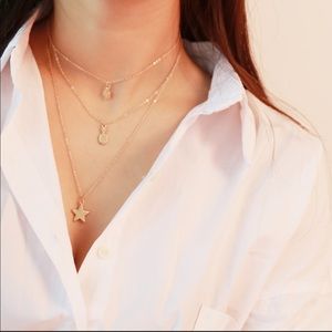 $4 add on item!  Layered Gold Necklace ⭐️🌵🍍